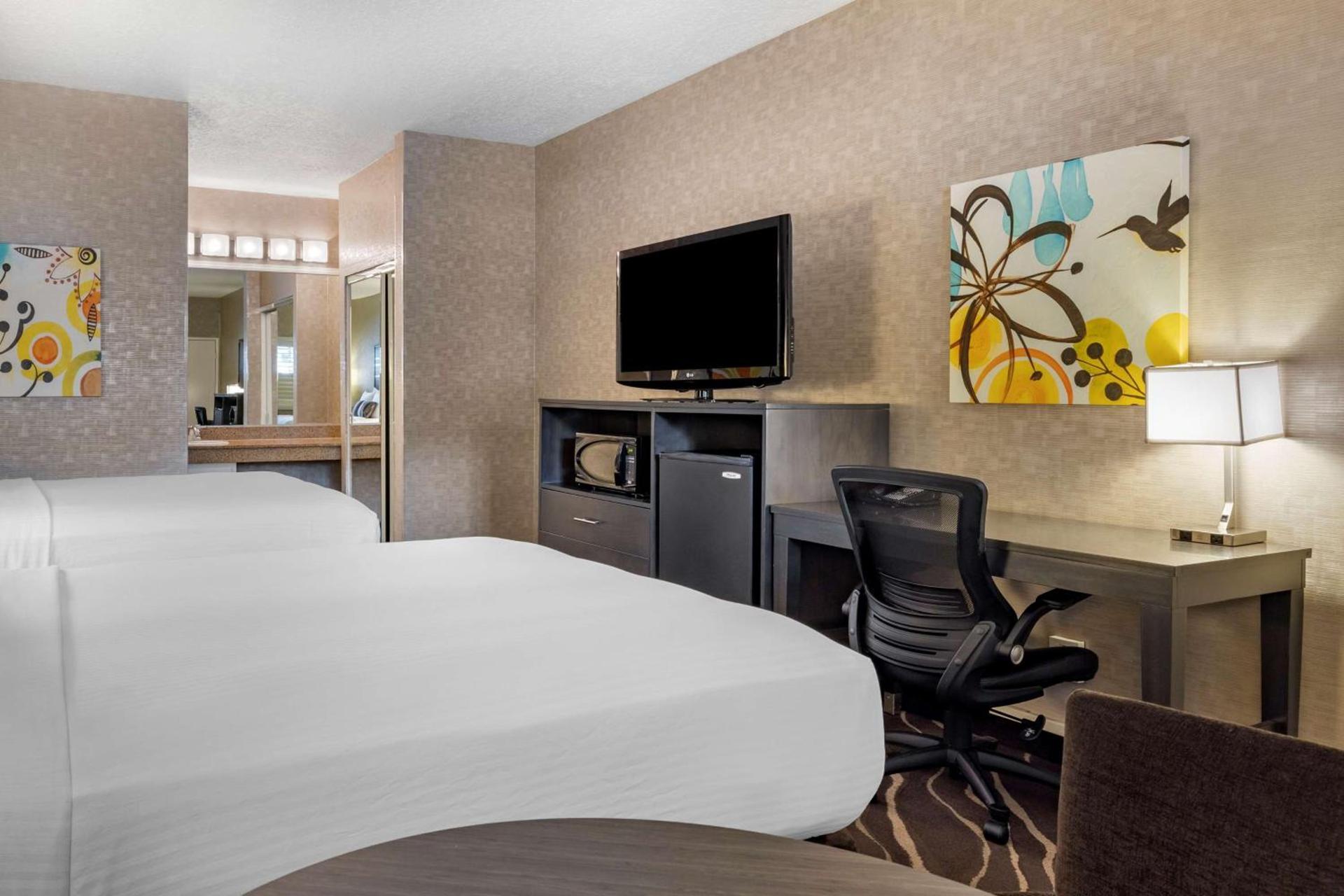 Best Western Plus Park Place Inn - Mini Suites photo 19