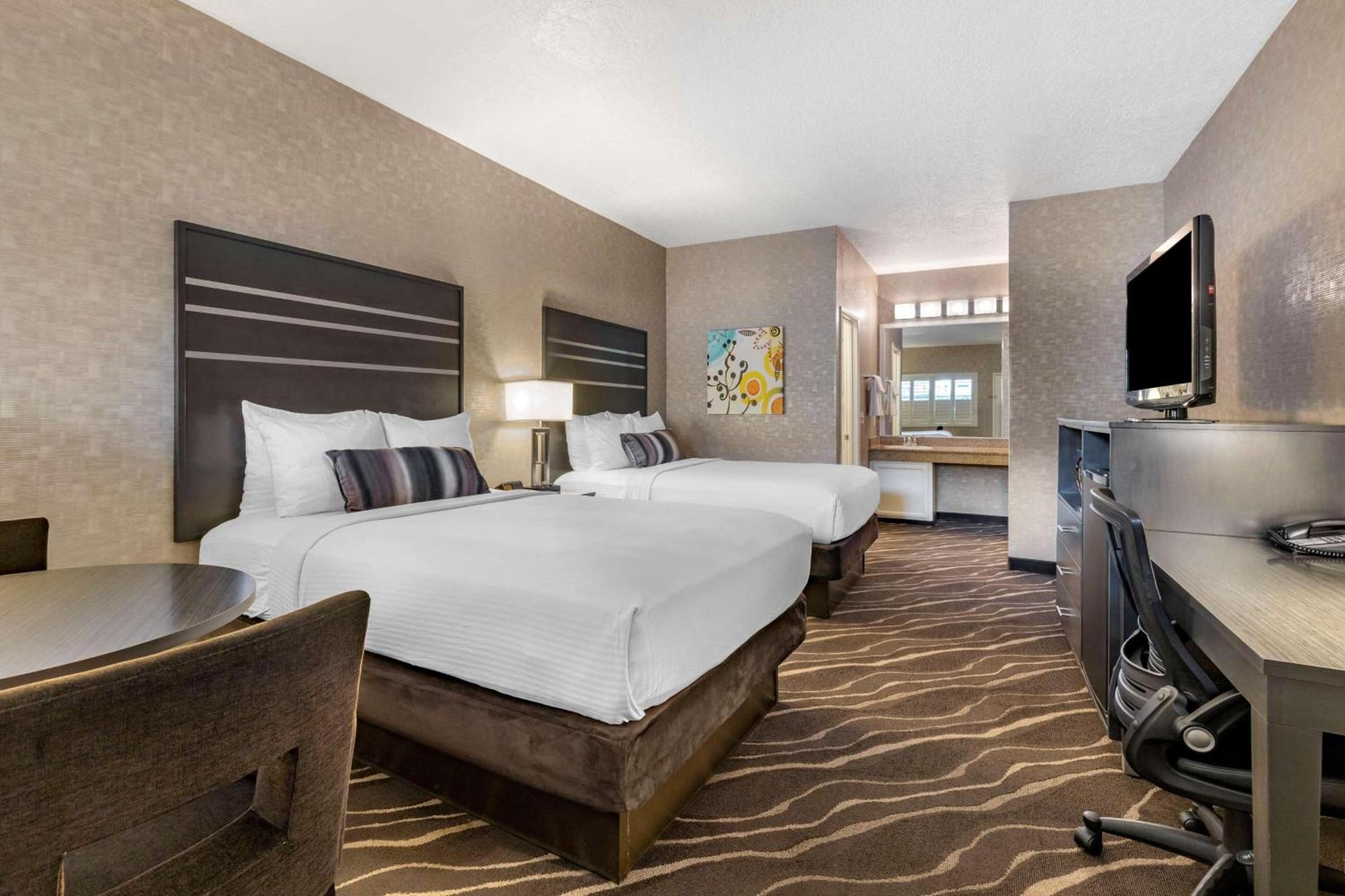 Best Western Plus Park Place Inn - Mini Suites photo 21