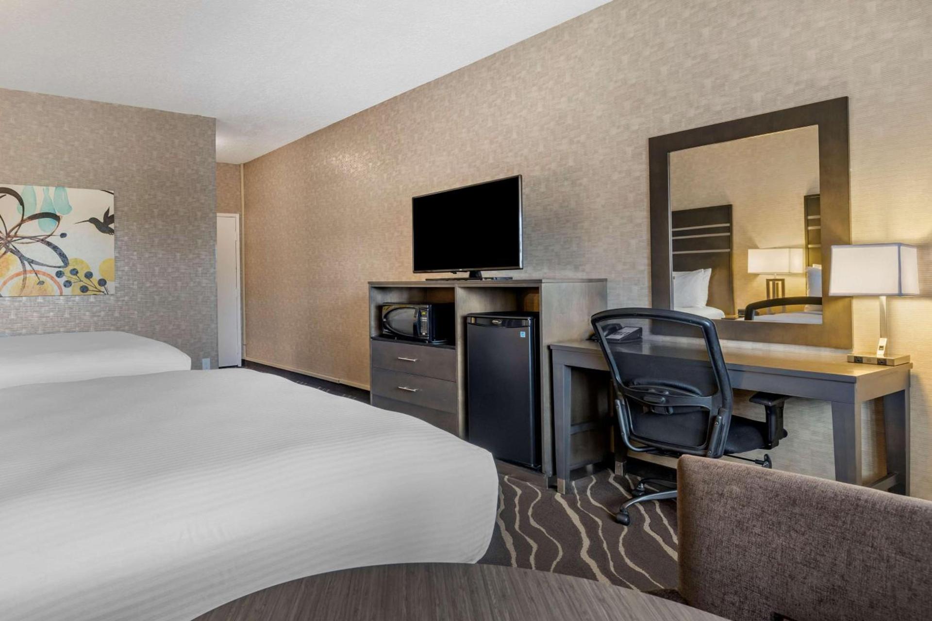 Best Western Plus Park Place Inn - Mini Suites photo 23