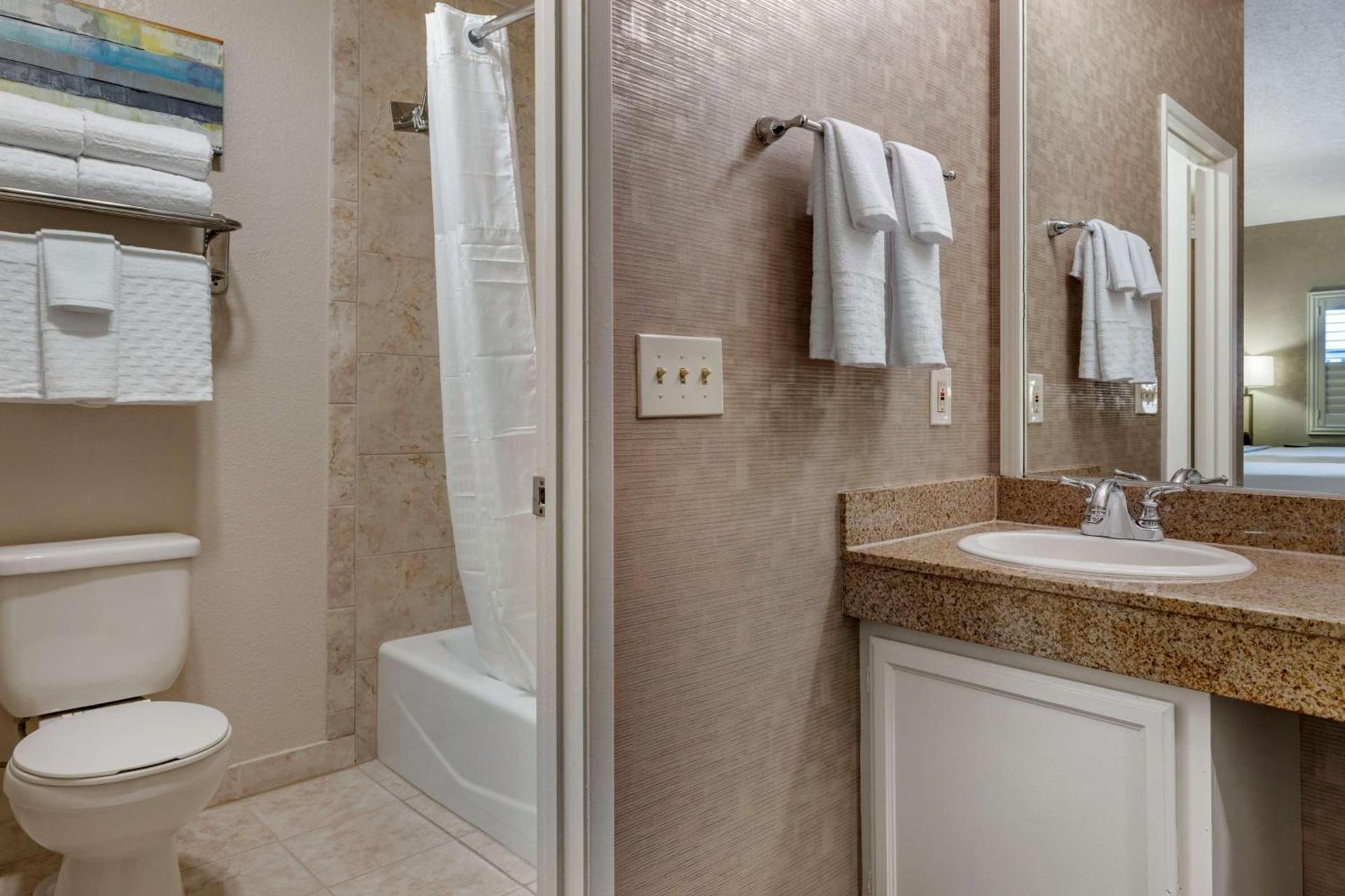 Best Western Plus Park Place Inn - Mini Suites photo 27