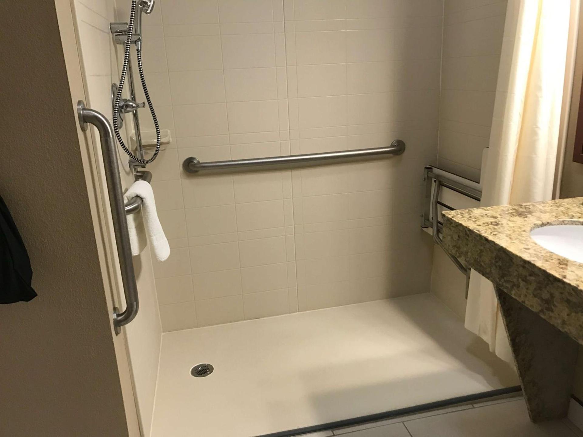 Best Western Plus Crawfordsville Hotel photo 27