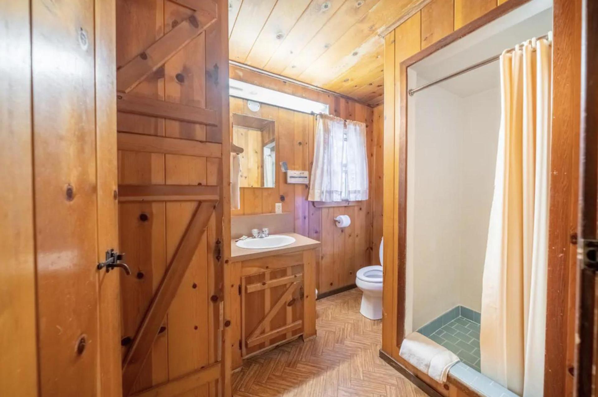 Masoods Lodge photo 19