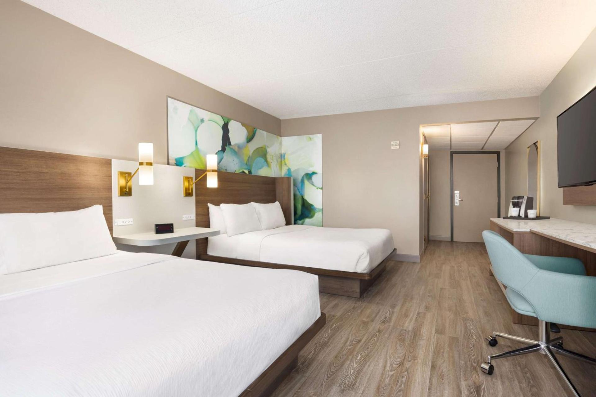 Garner Hotel Totowa by IHG photo 18