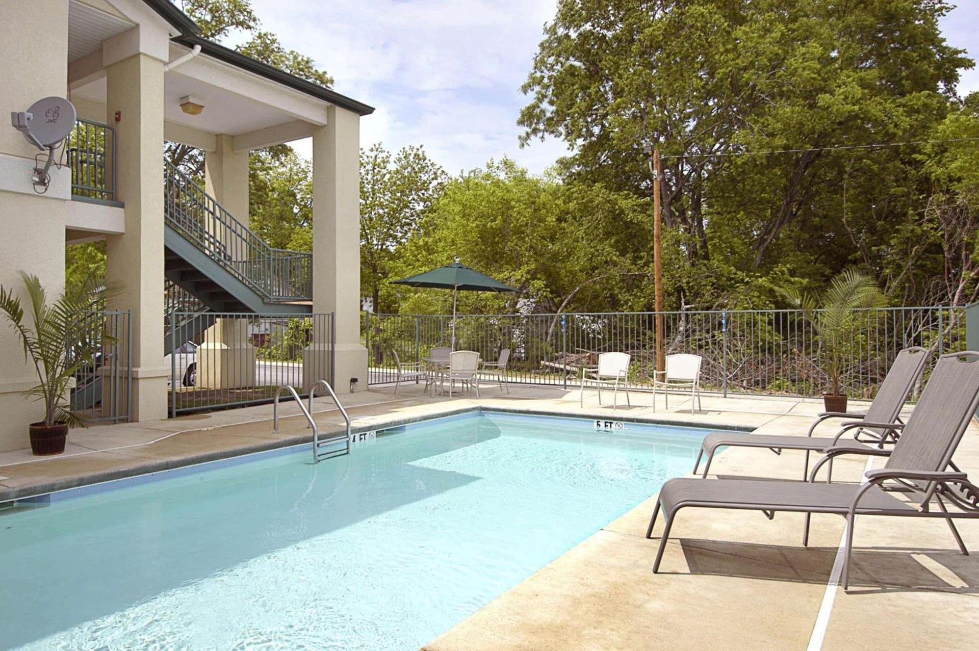 Super 8 by Wyndham Ft. Oglethorpe GA/Chatt TN Area photo 4
