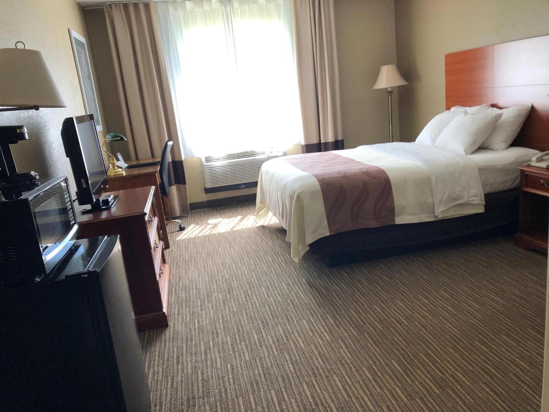 Quality Inn & Suites New Castle photo 26