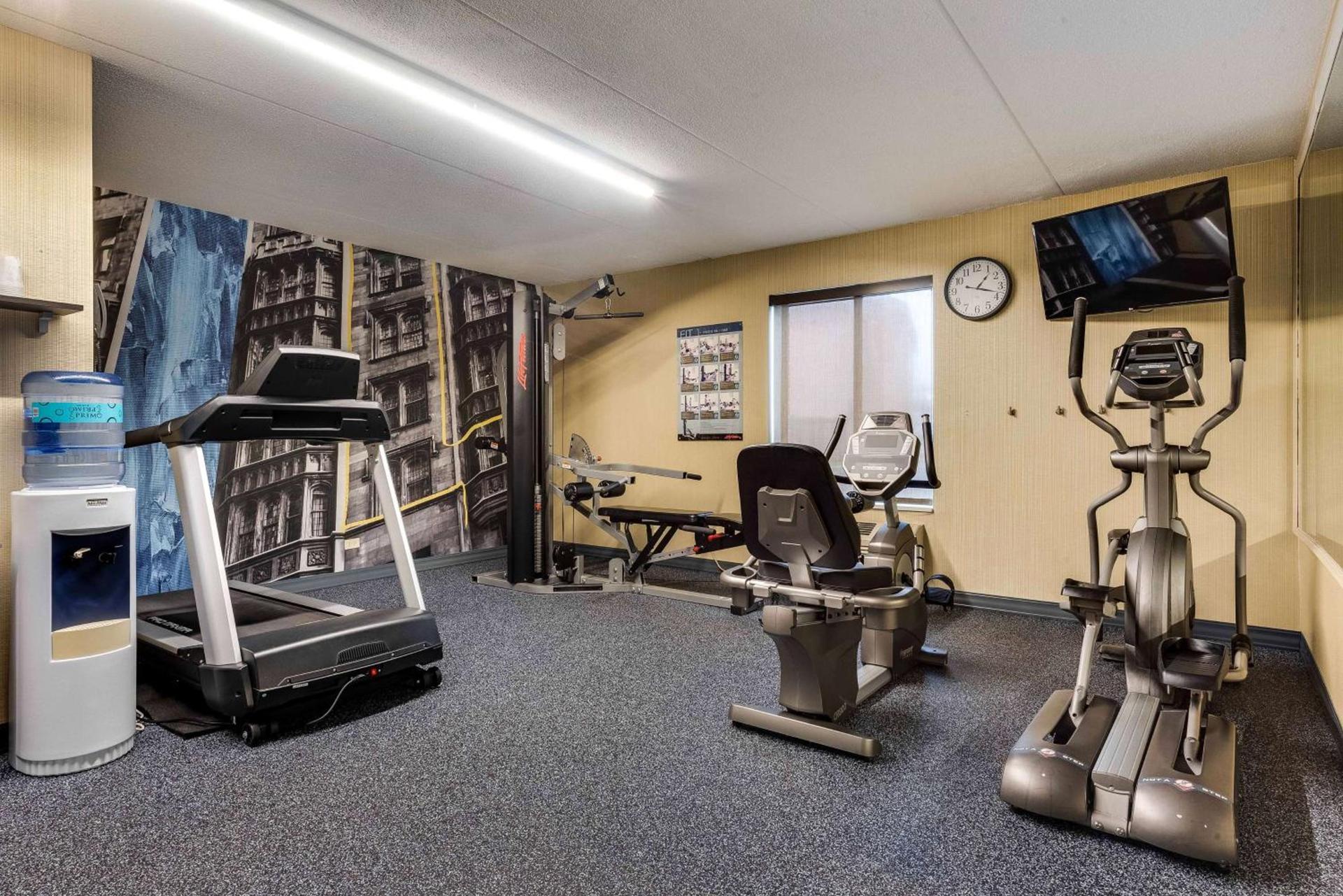 Best Western Chicago - Downers Grove photo 26