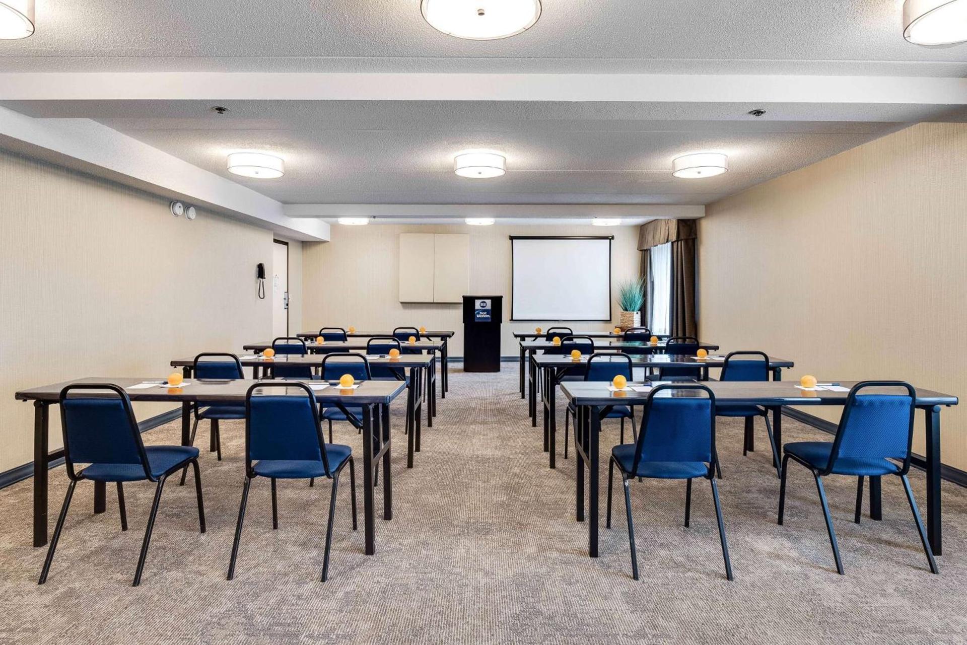 Best Western Chicago - Downers Grove photo 25