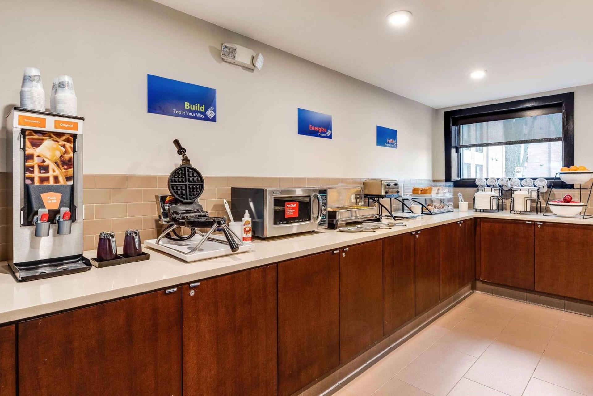 Best Western Chicago - Downers Grove photo 23
