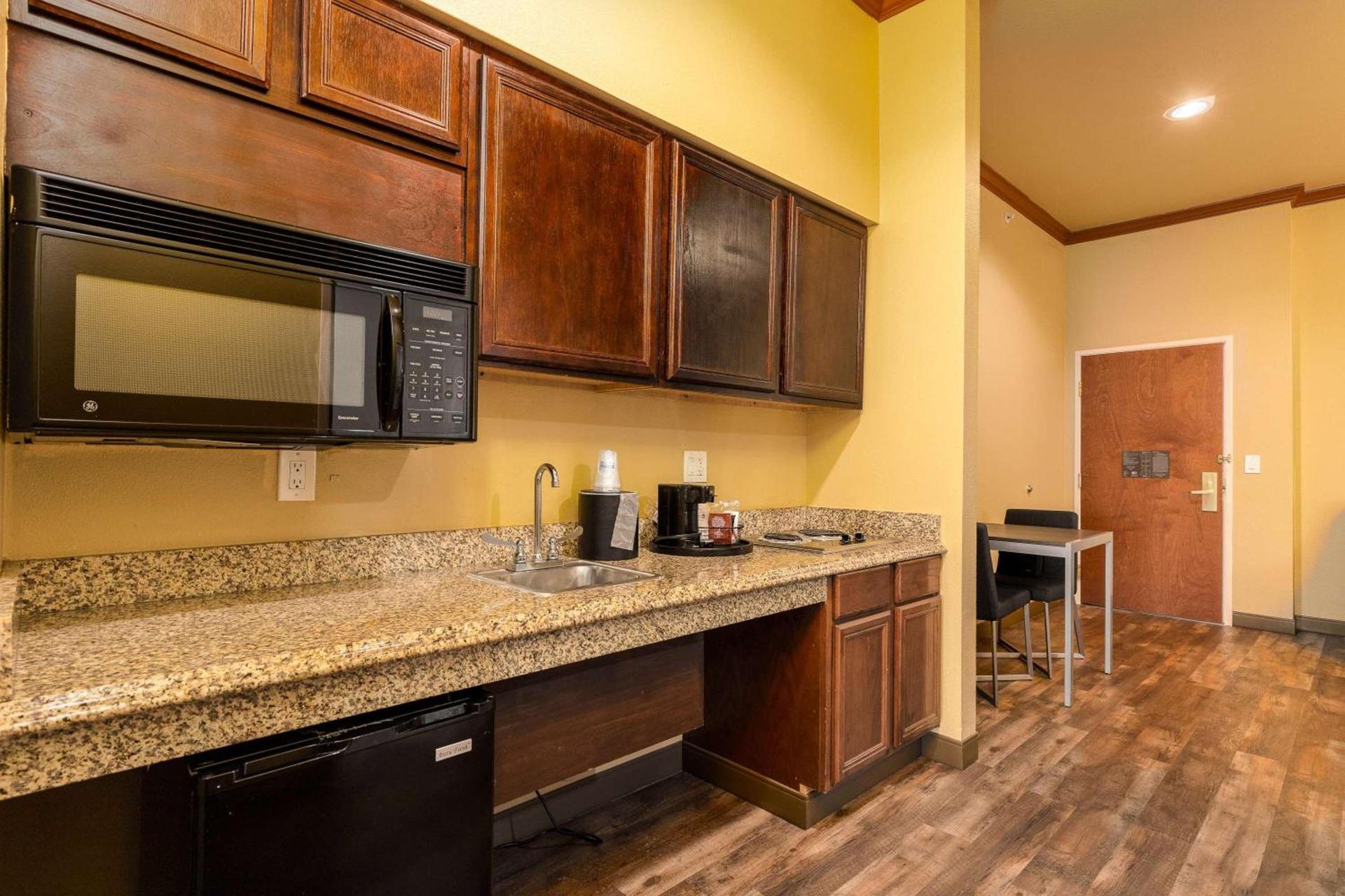 Best Western Plus Portland photo 27