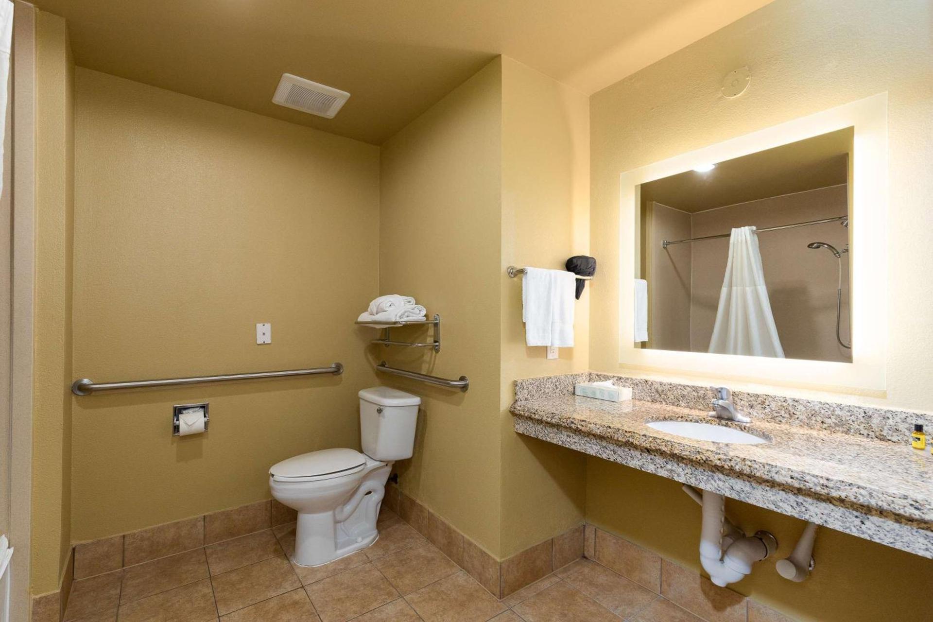 Best Western Plus Portland photo 31