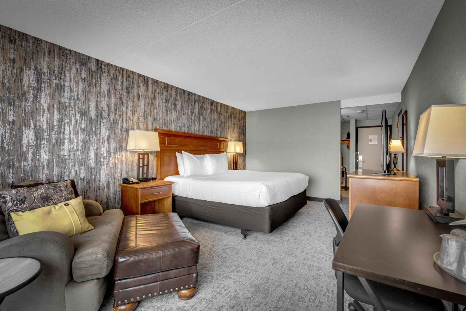 The Academy Hotel Colorado Springs photo 5