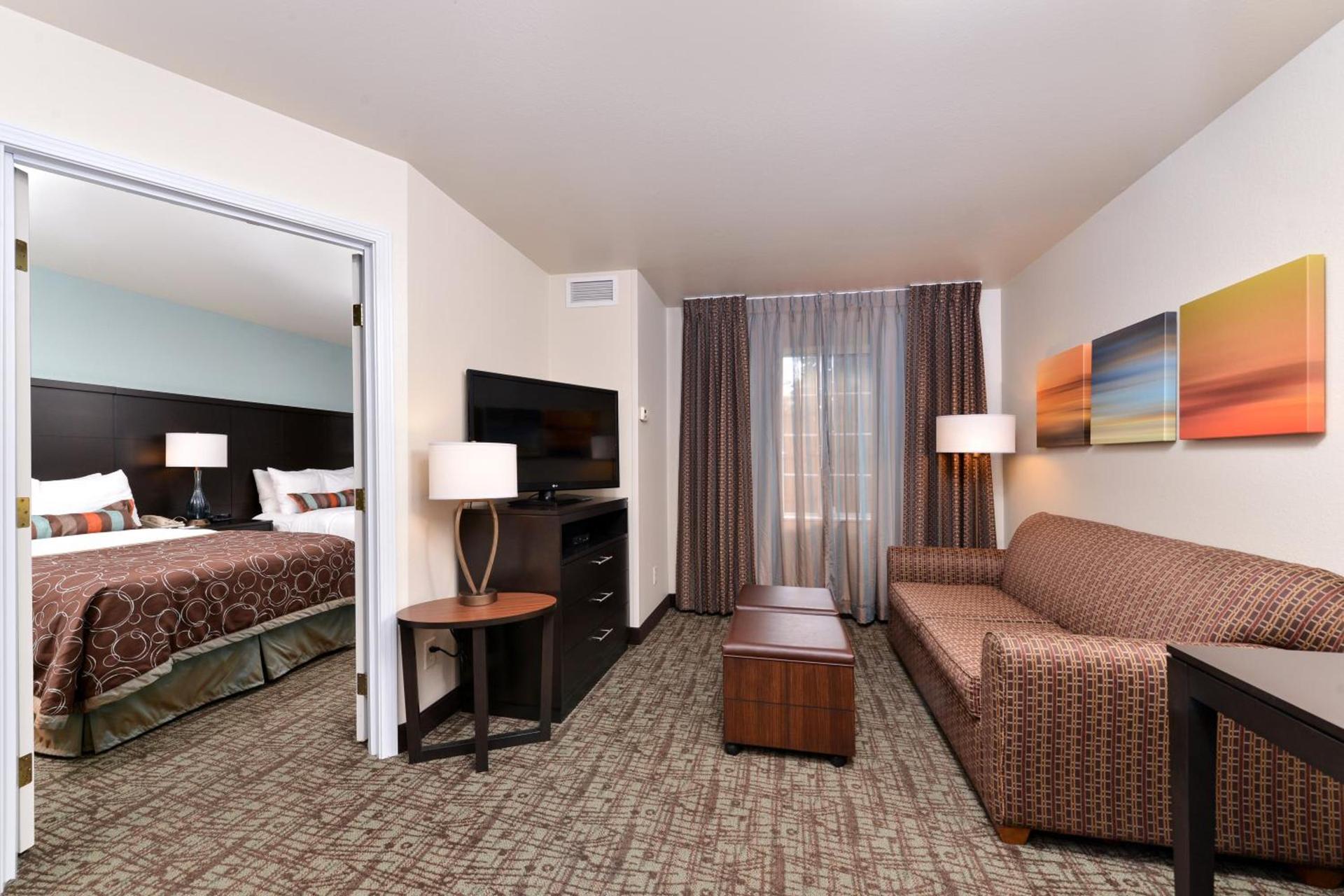 Staybridge Suites Sioux Falls at Empire Mall by IHG photo 42