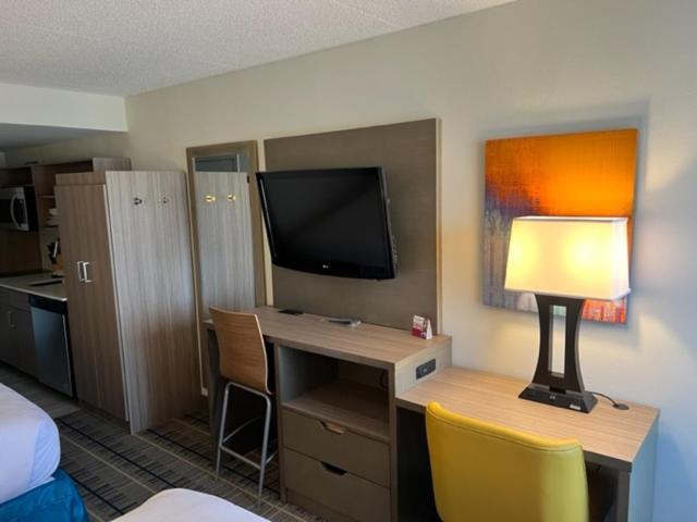 MainStay Suites Horsham - Philadelphia photo 24
