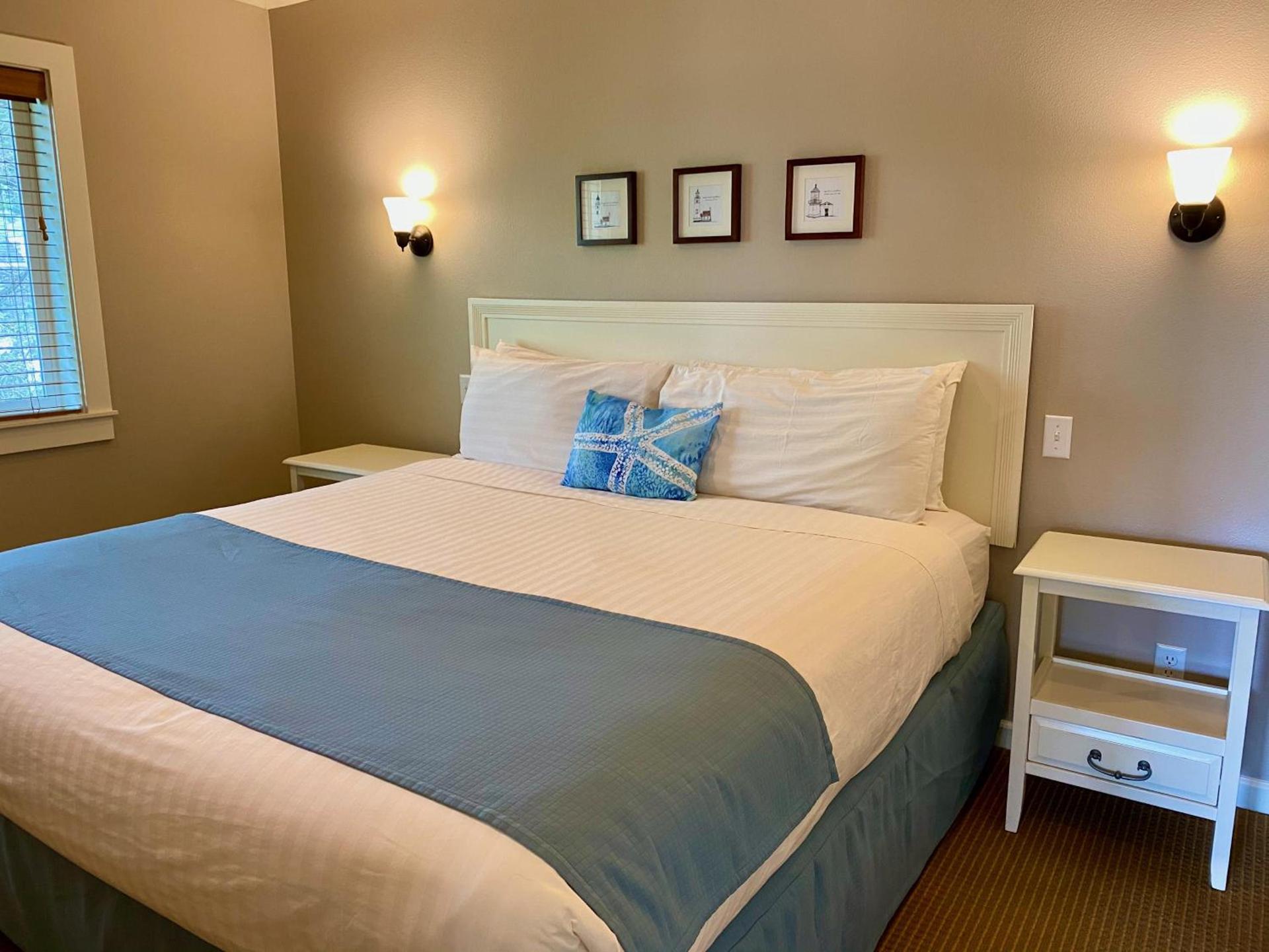 Lighthouse Inn photo 31