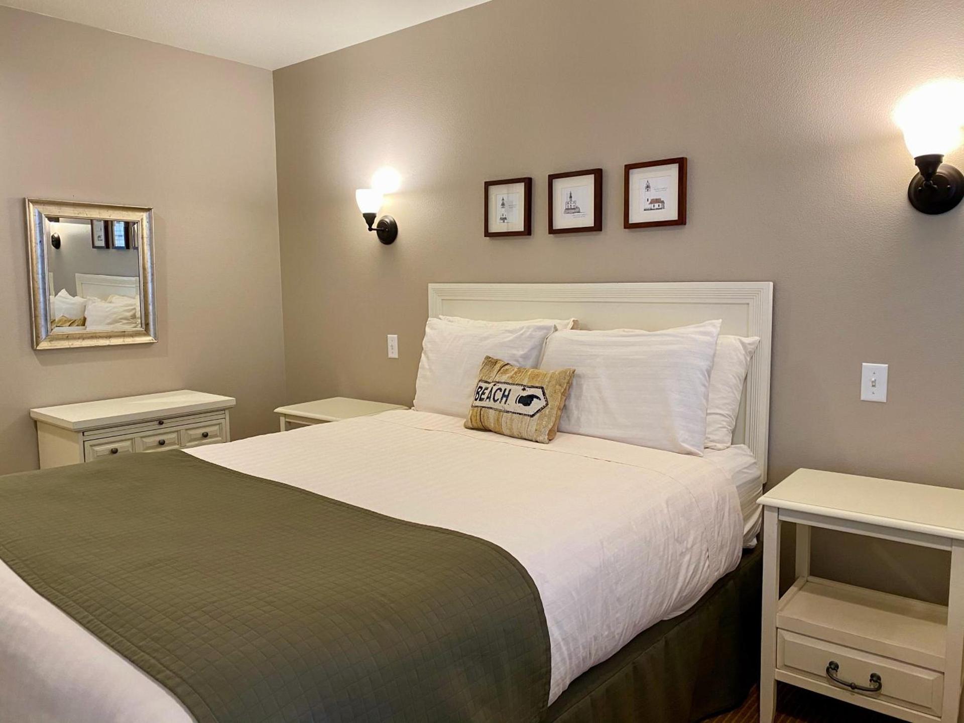 Lighthouse Inn photo 34