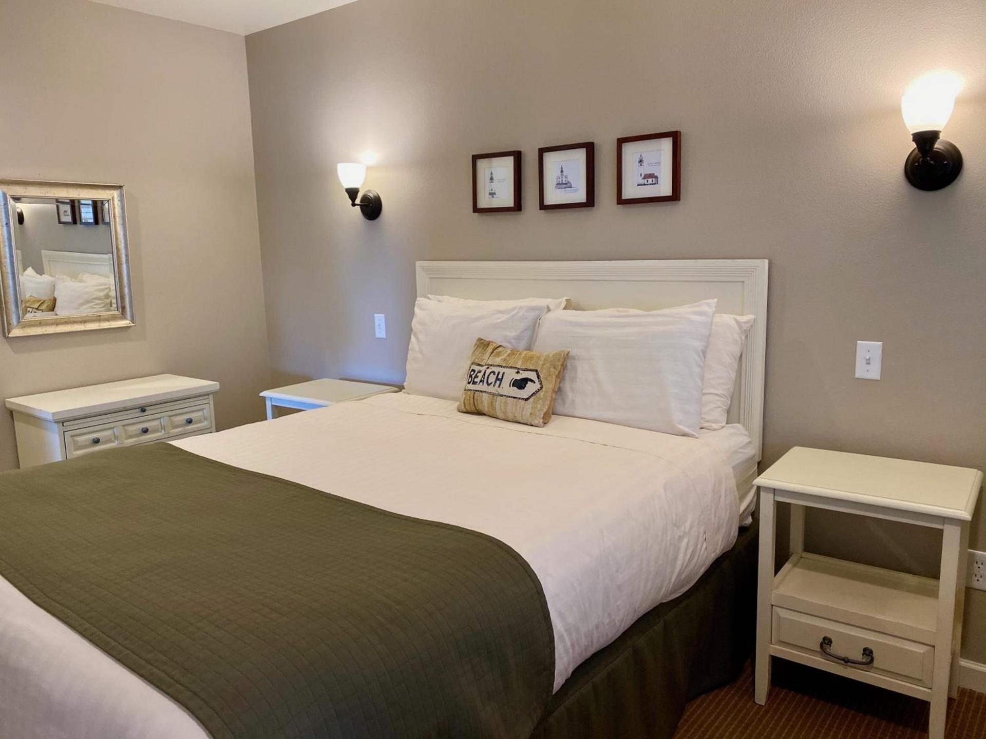 Lighthouse Inn photo 42