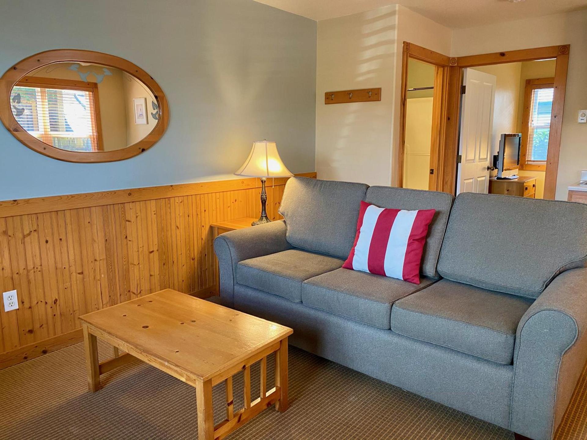Lighthouse Inn photo 47