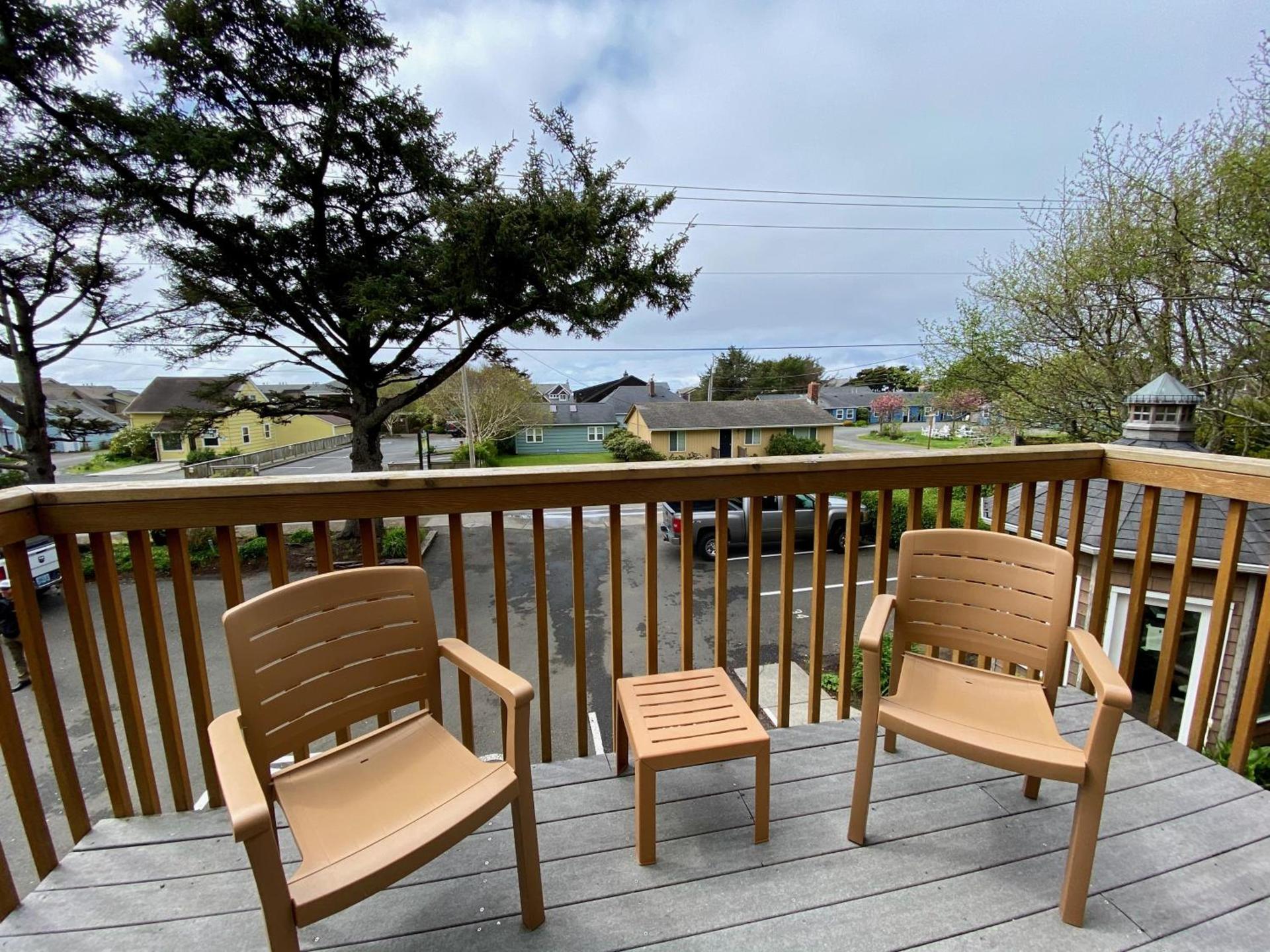 Lighthouse Inn photo 57