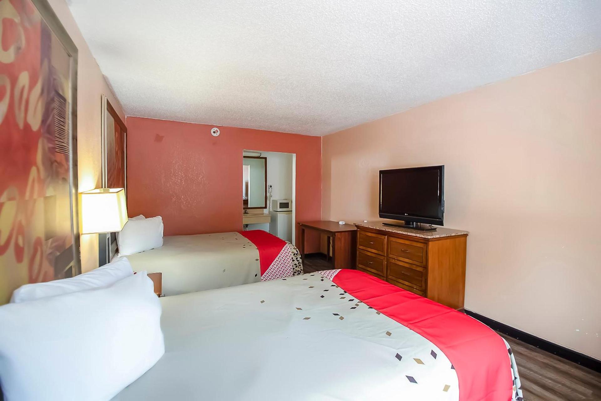 Hotel O Daylight Inn Elkhart I-90, IN photo 32