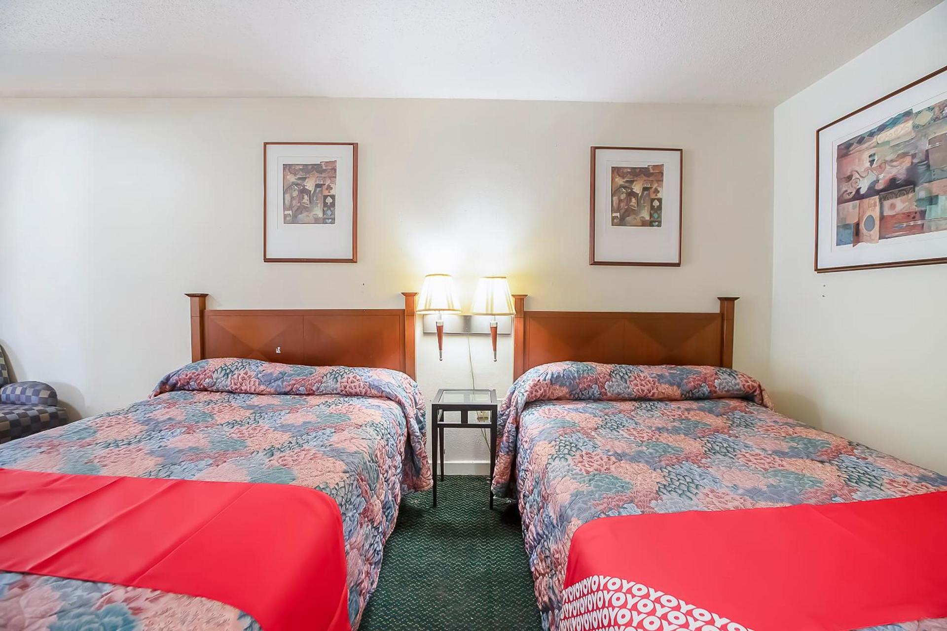 Hotel O Daylight Inn Elkhart I-90, IN photo 30