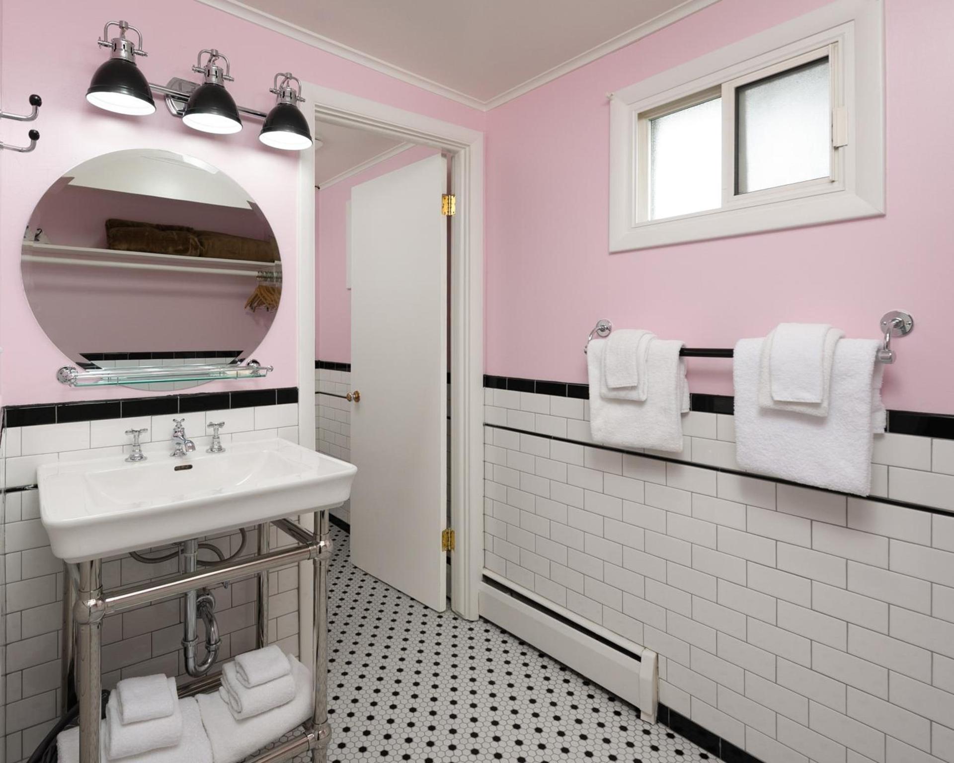 Sapphire Motel Midtown Bozeman photo 16