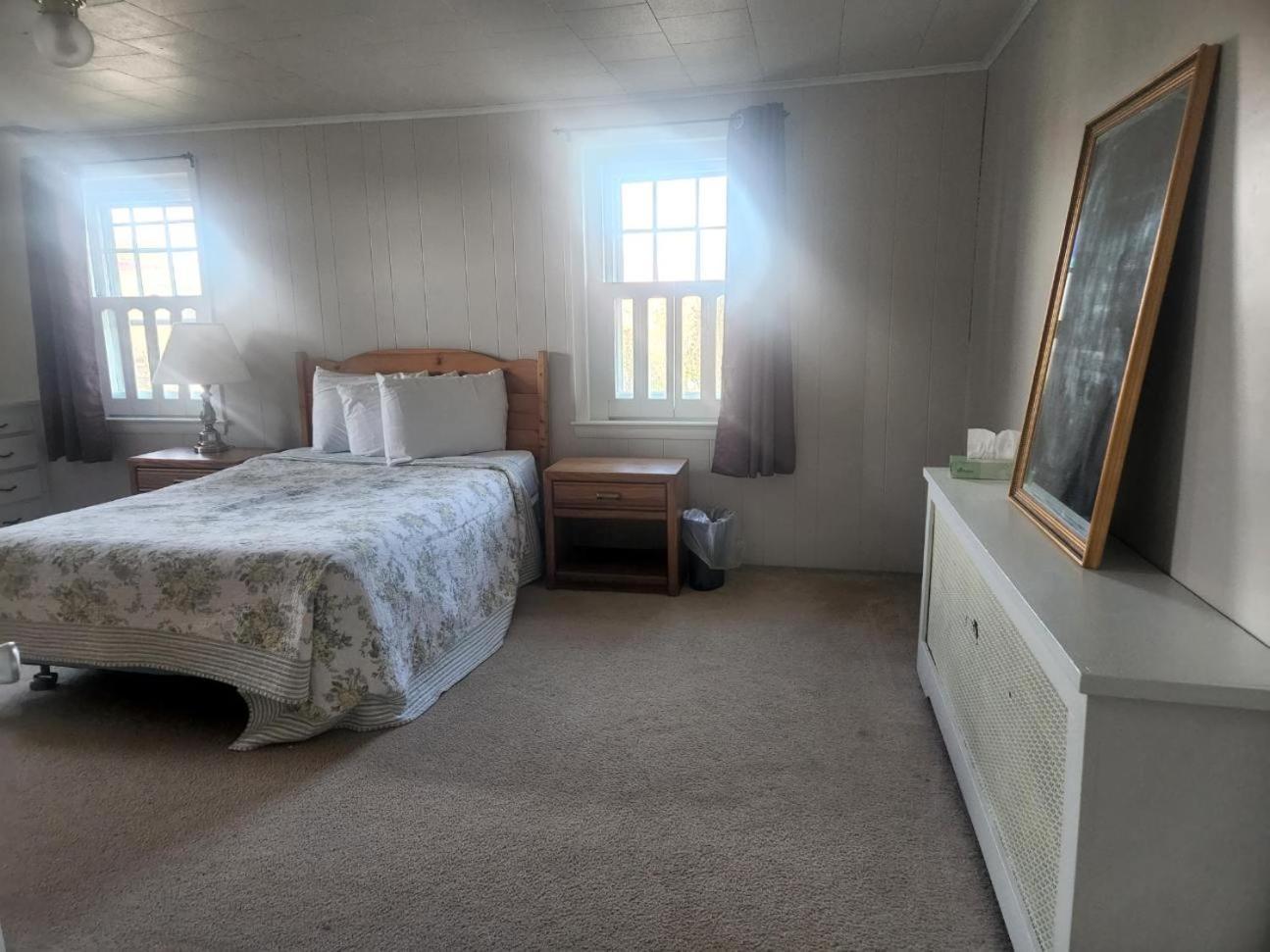 Spruce Lane Lodge and Cottages photo 35