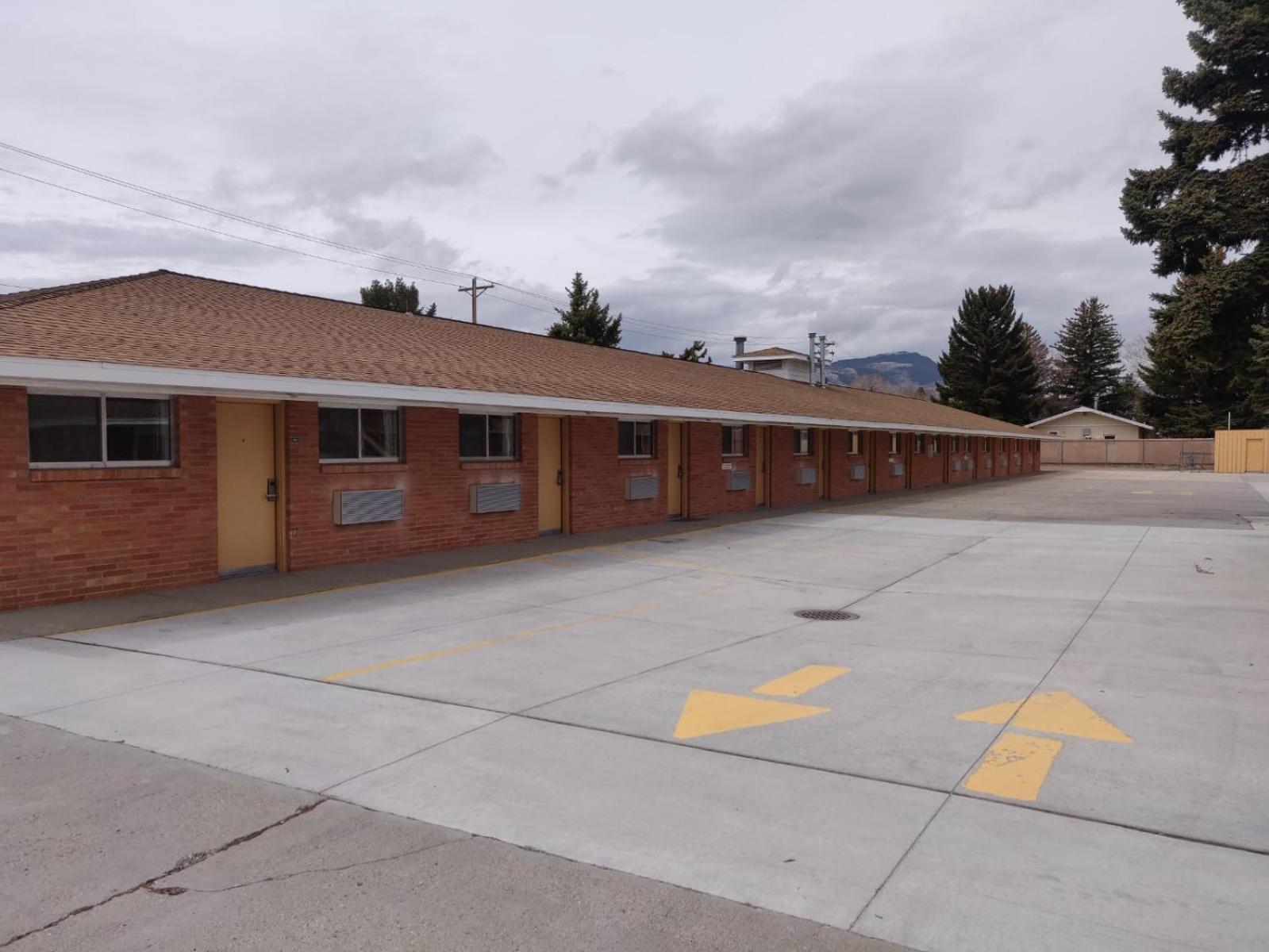 Skyline Motor Inn photo 11