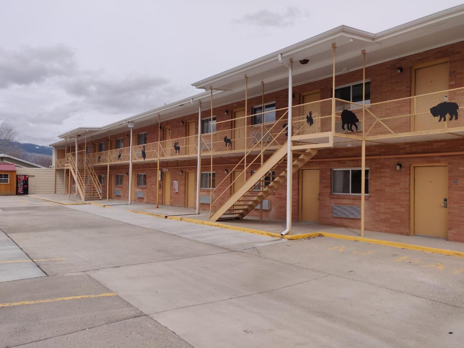 Skyline Motor Inn photo 12