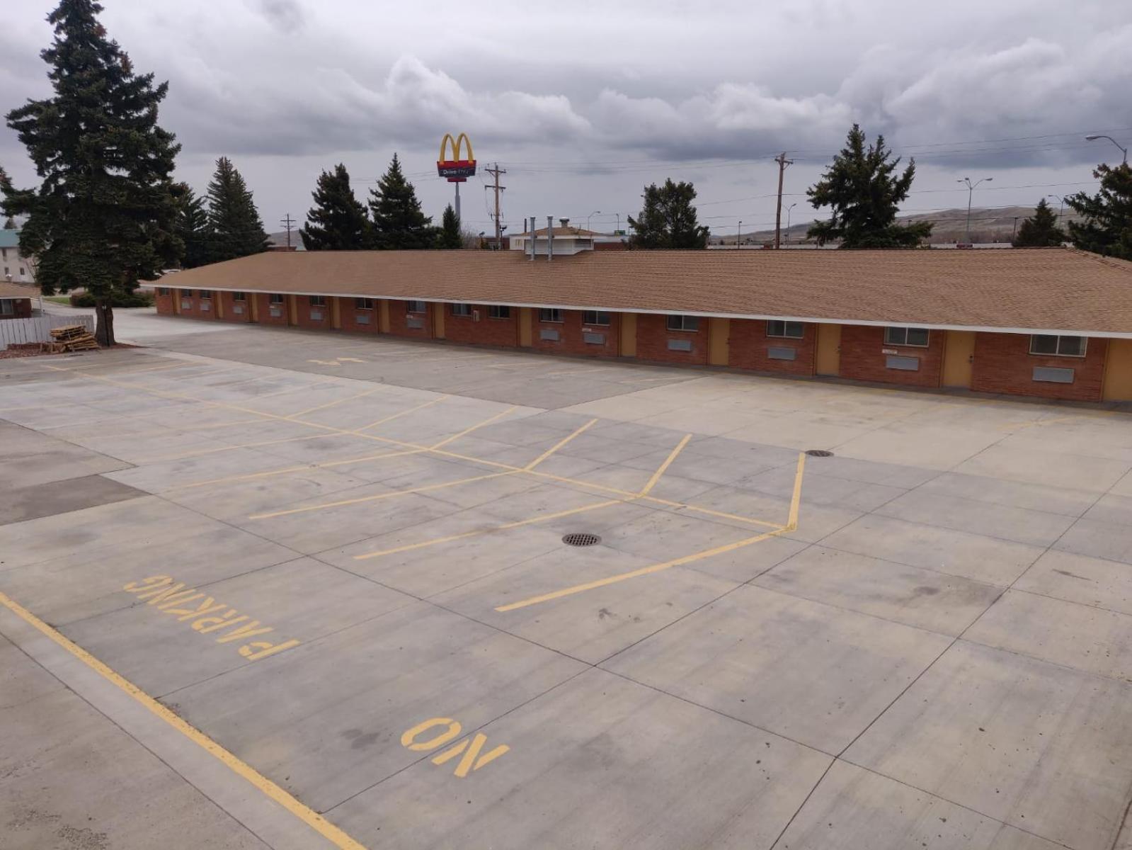 Skyline Motor Inn photo 13