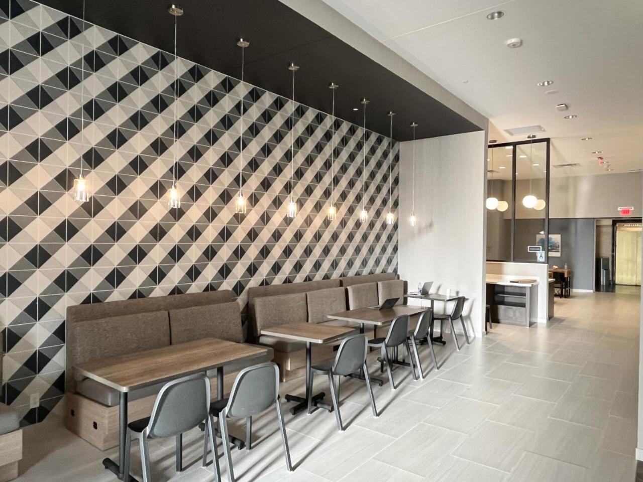 Home2 Suites By Hilton St Louis Downtown photo 3