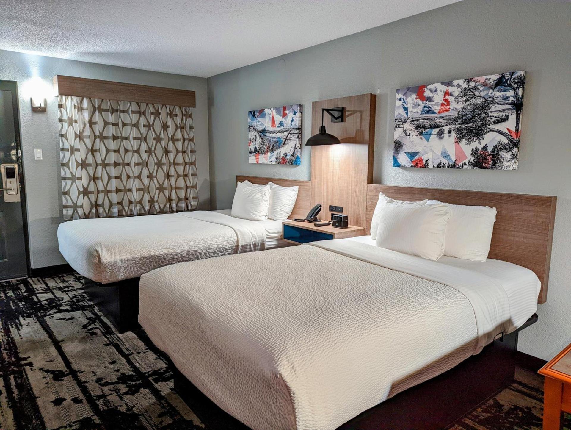 La Quinta Inn by Wyndham Temple photo 33