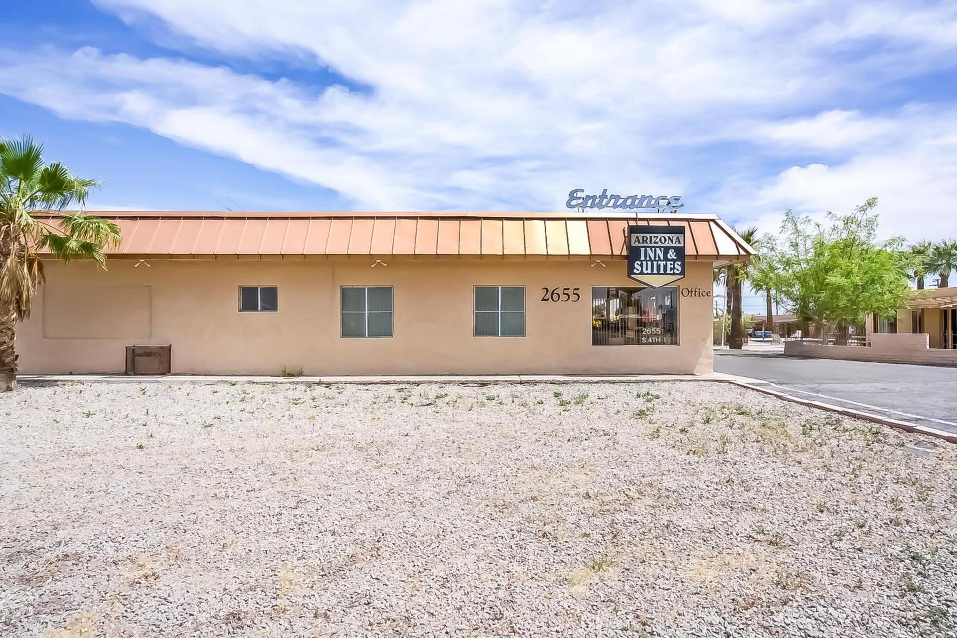 OYO Hotel Yuma AZ - I-8 US-95 photo 1