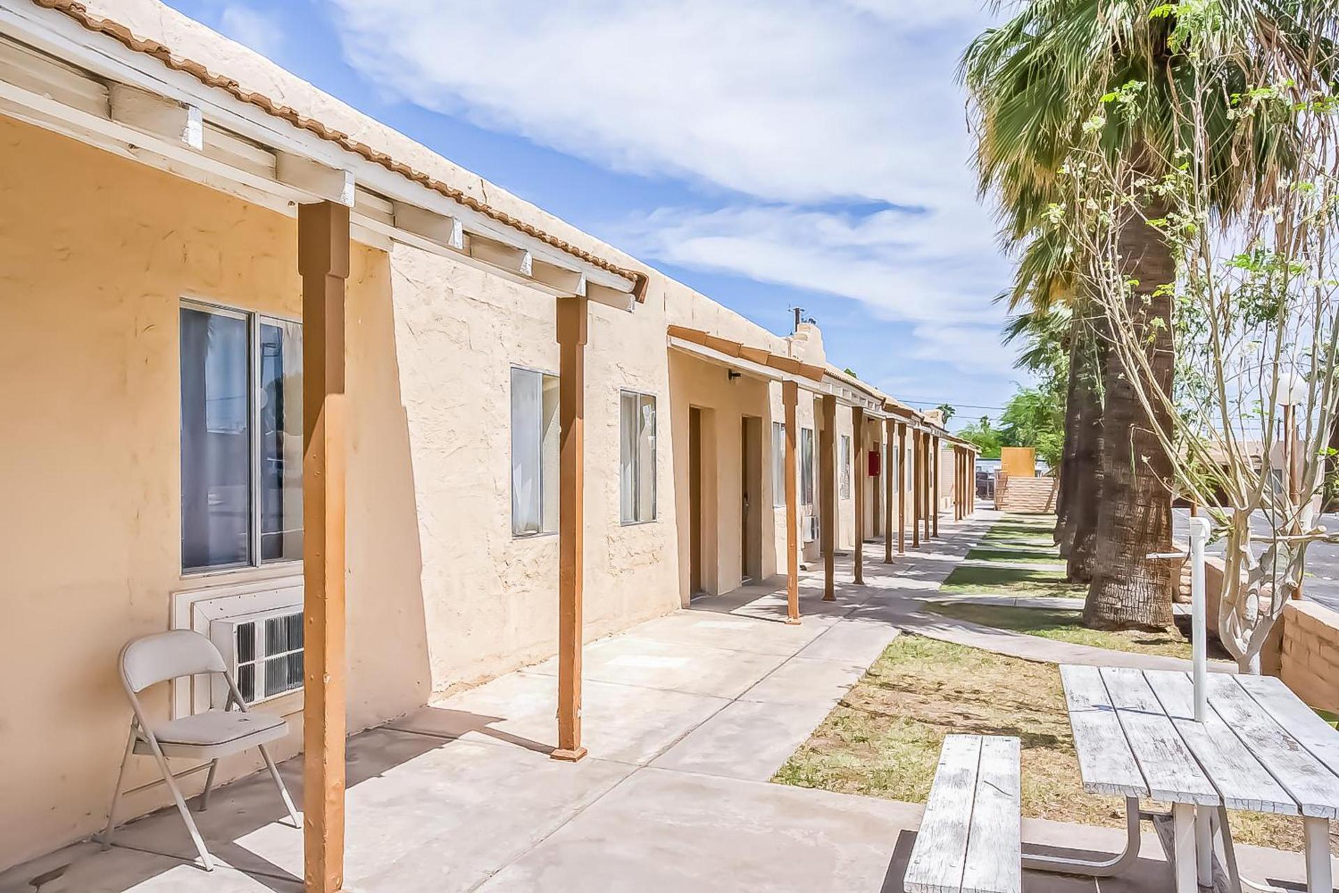 OYO Hotel Yuma AZ - I-8 US-95 photo 15