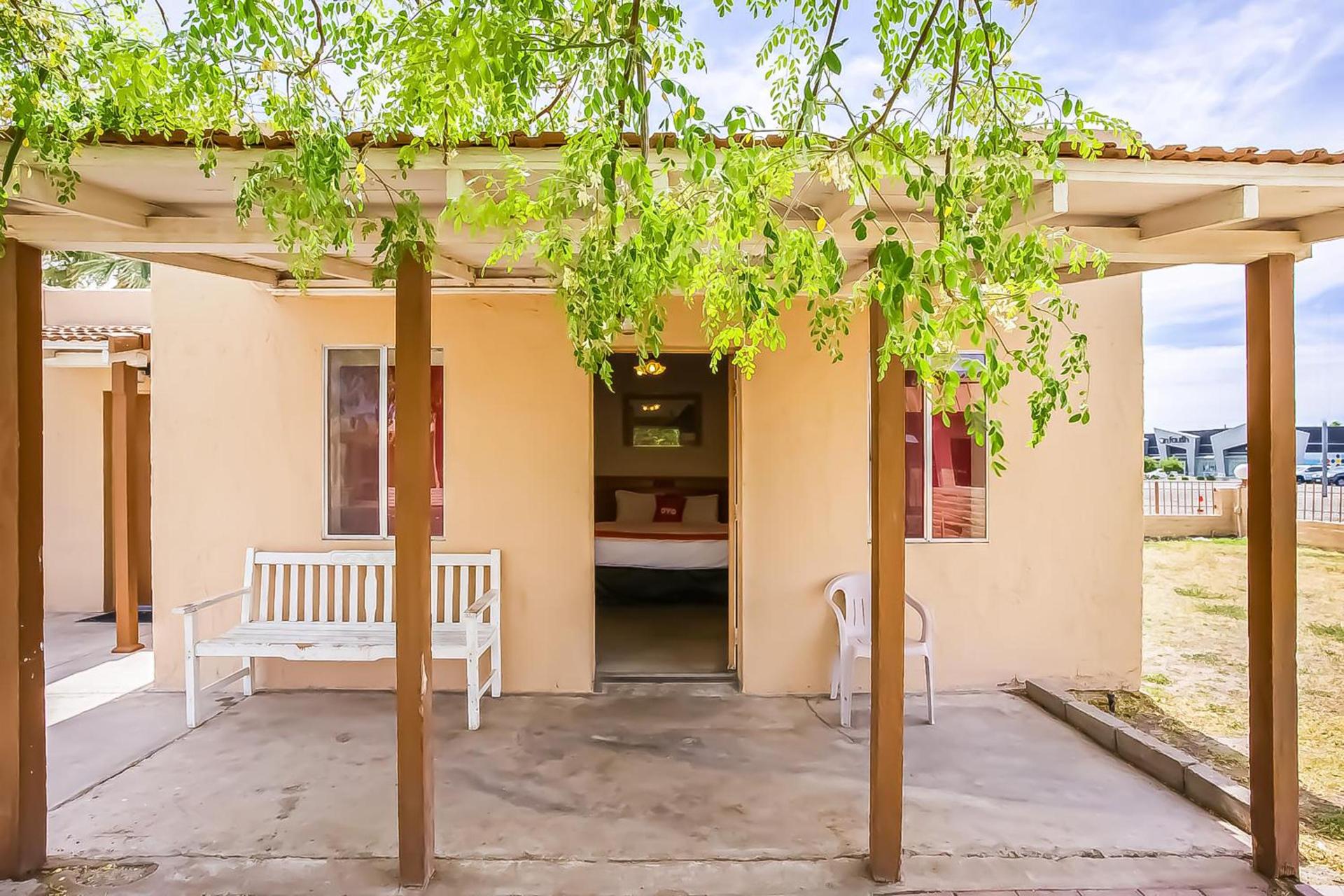 OYO Hotel Yuma AZ - I-8 US-95 photo 13