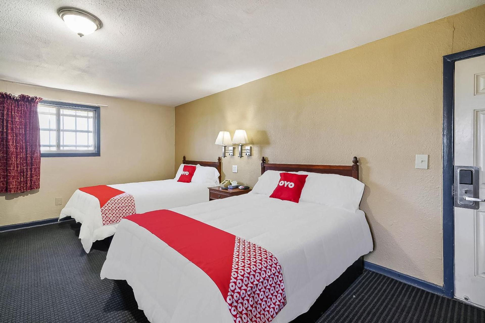 OYO Hotel Luling TX Downtown I-10/US-90 photo 4