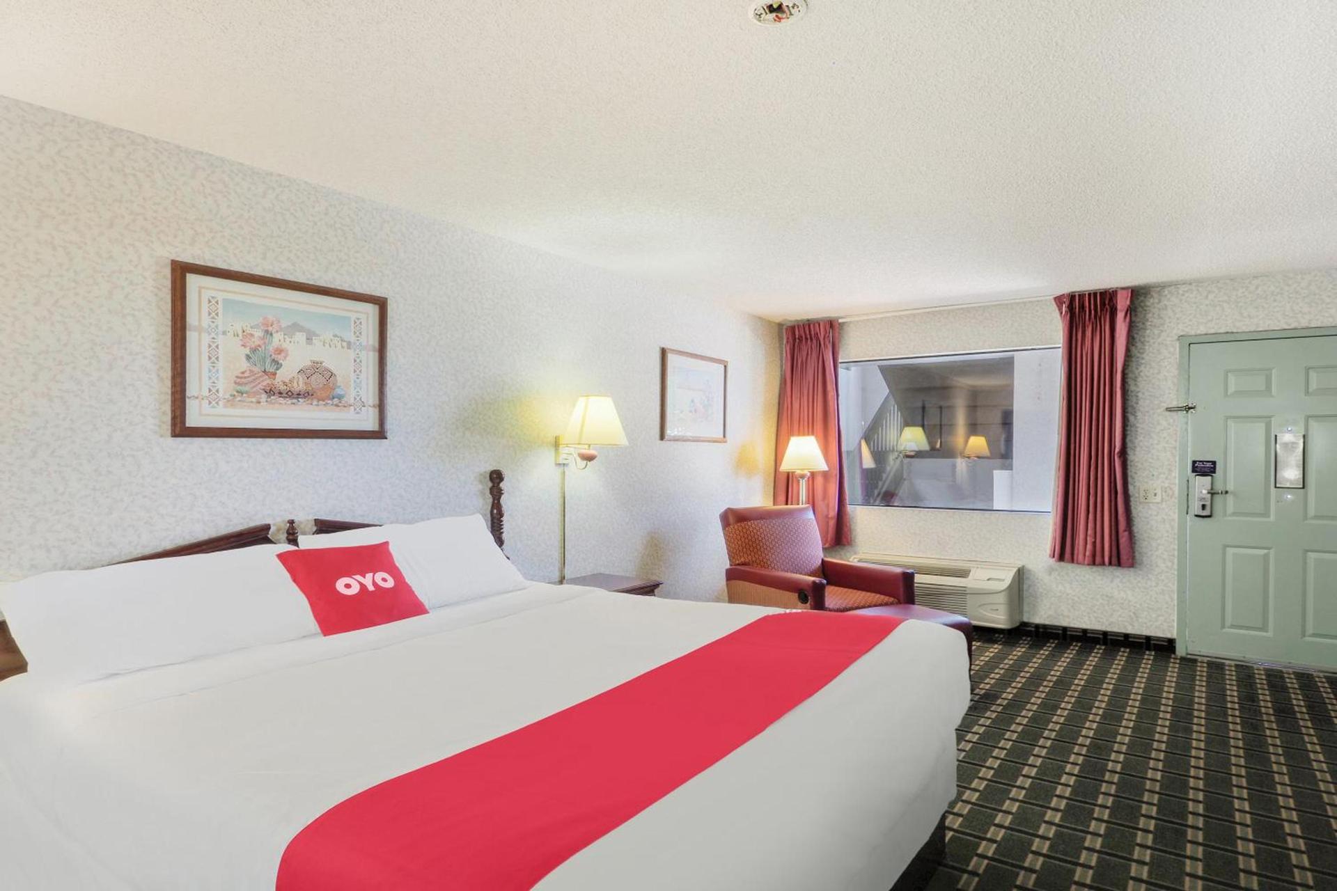 Lonestar Inn & Suites, Erick OK Hwy 40 BY OYO photo 13