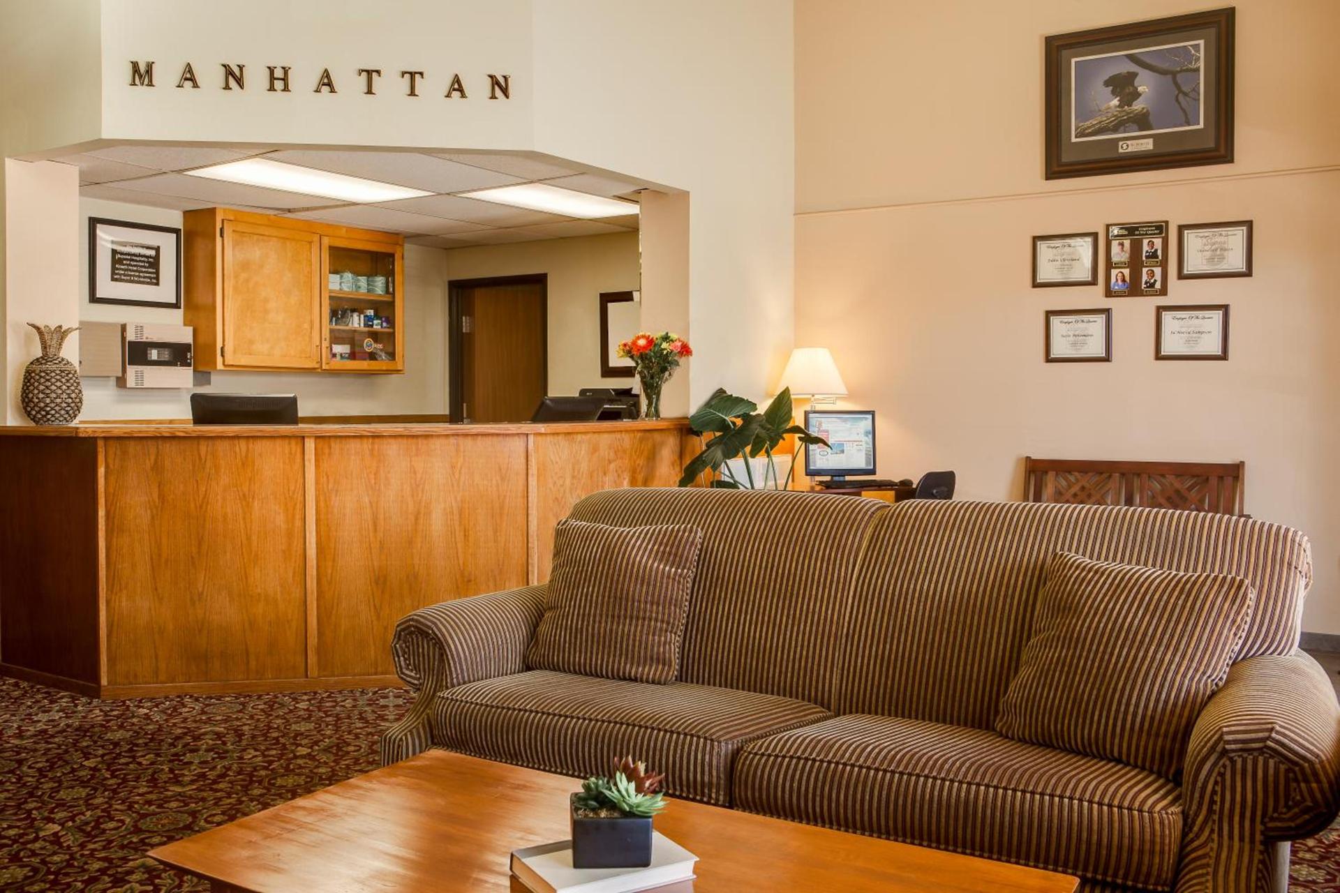 Super 8 by Wyndham Manhattan KS photo 15