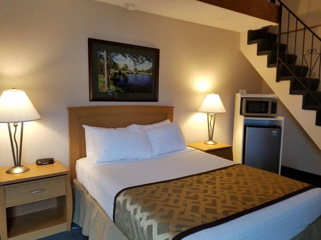 RiverTree Inn & Suites photo 39