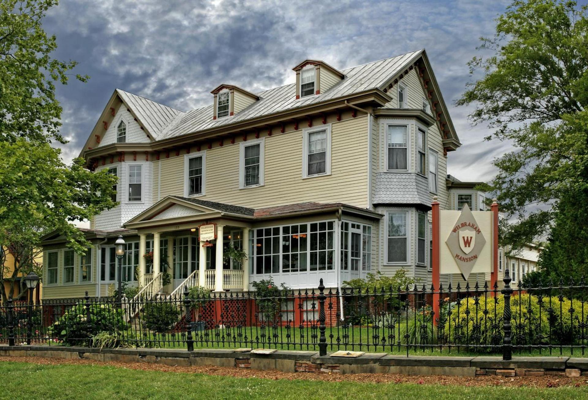 Wilbraham Mansion photo 8
