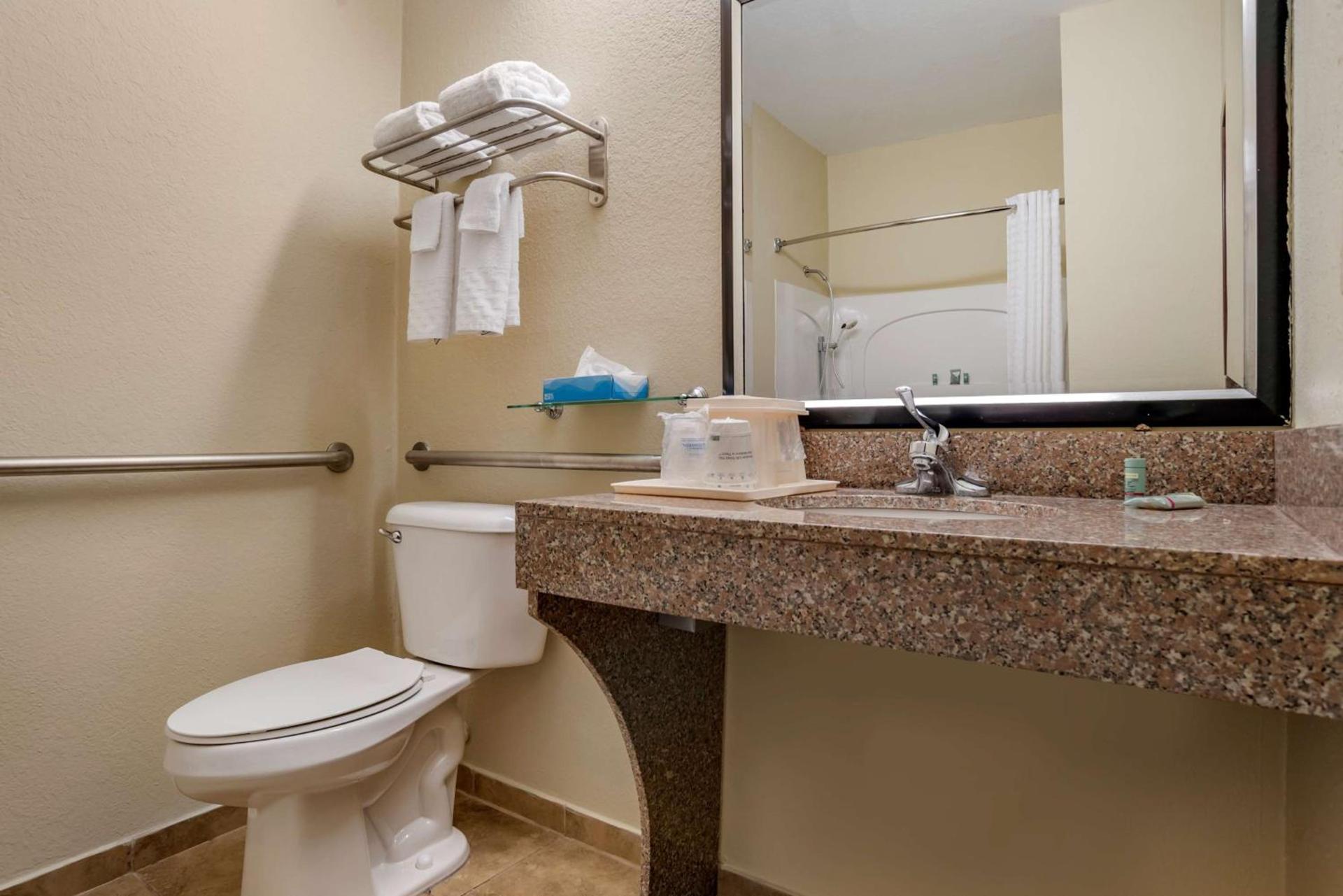 Best Western Troy Inn photo 14
