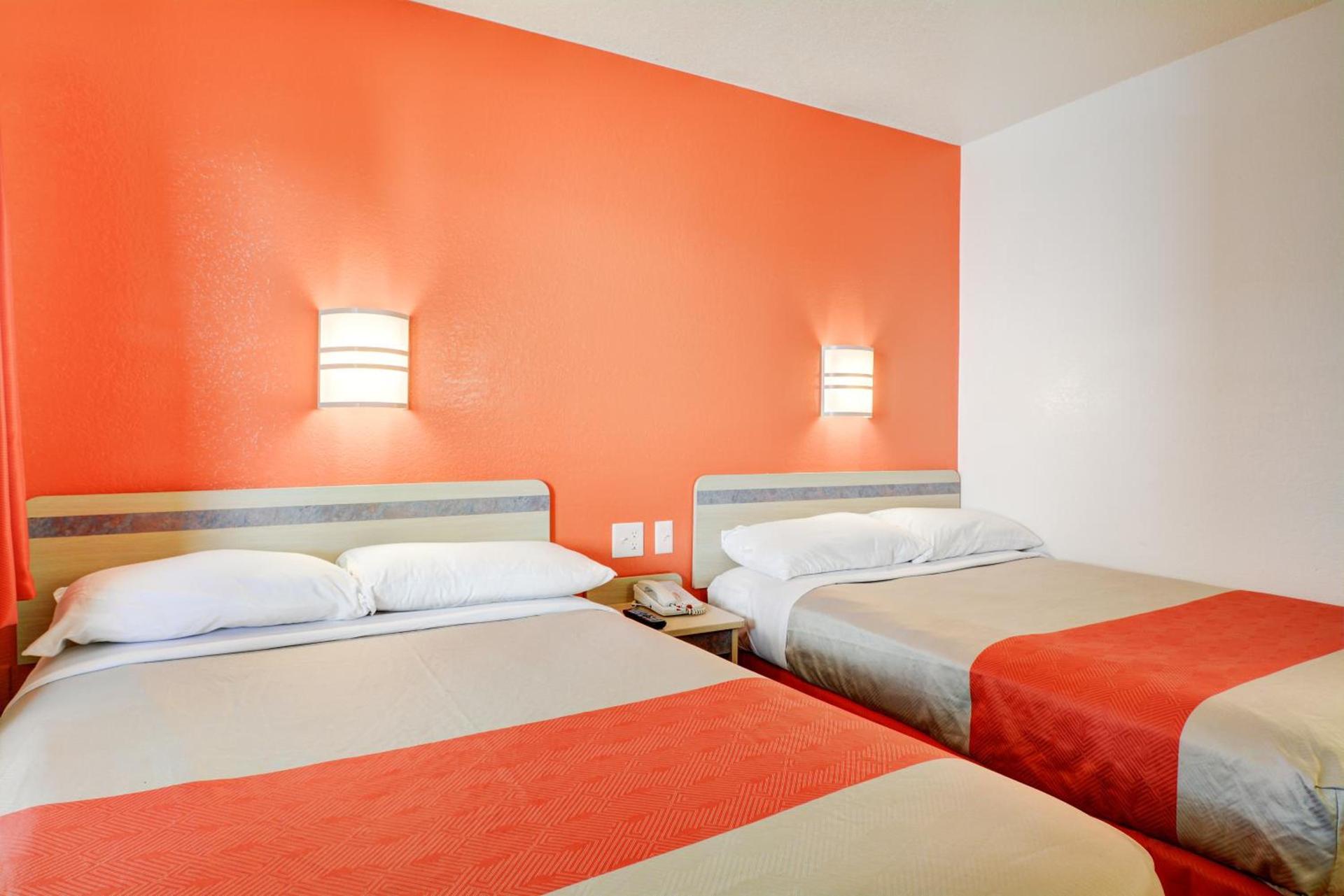 Motel 6-Southington, CT - Hartford photo 24