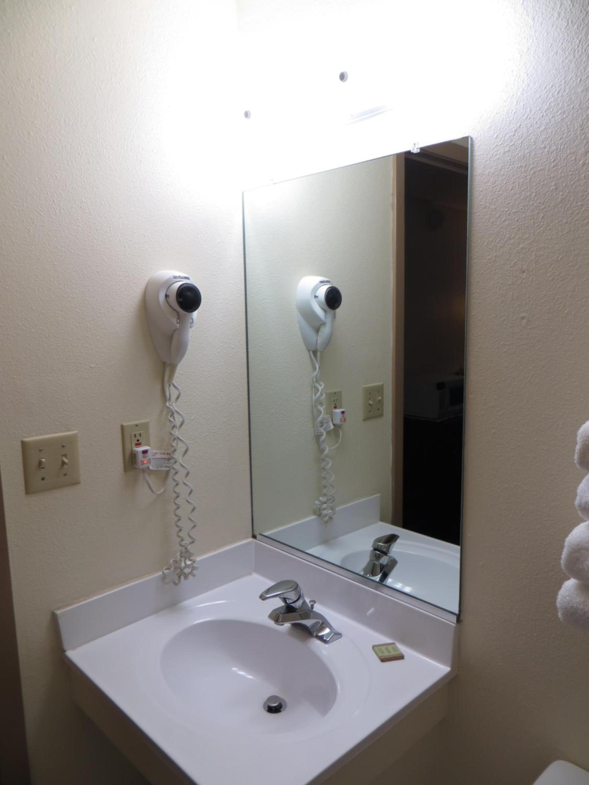 FairBridge Inn & Suites Spearfish photo 7