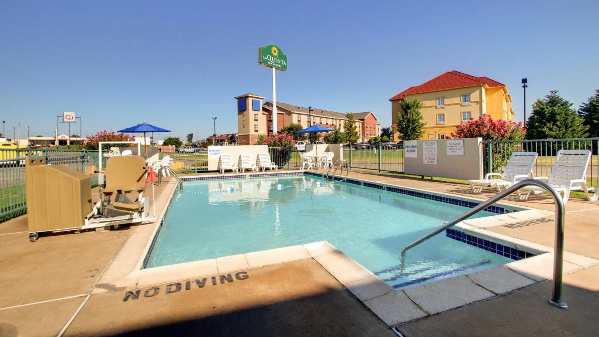 Quality Inn Shawnee North I-40 photo 15