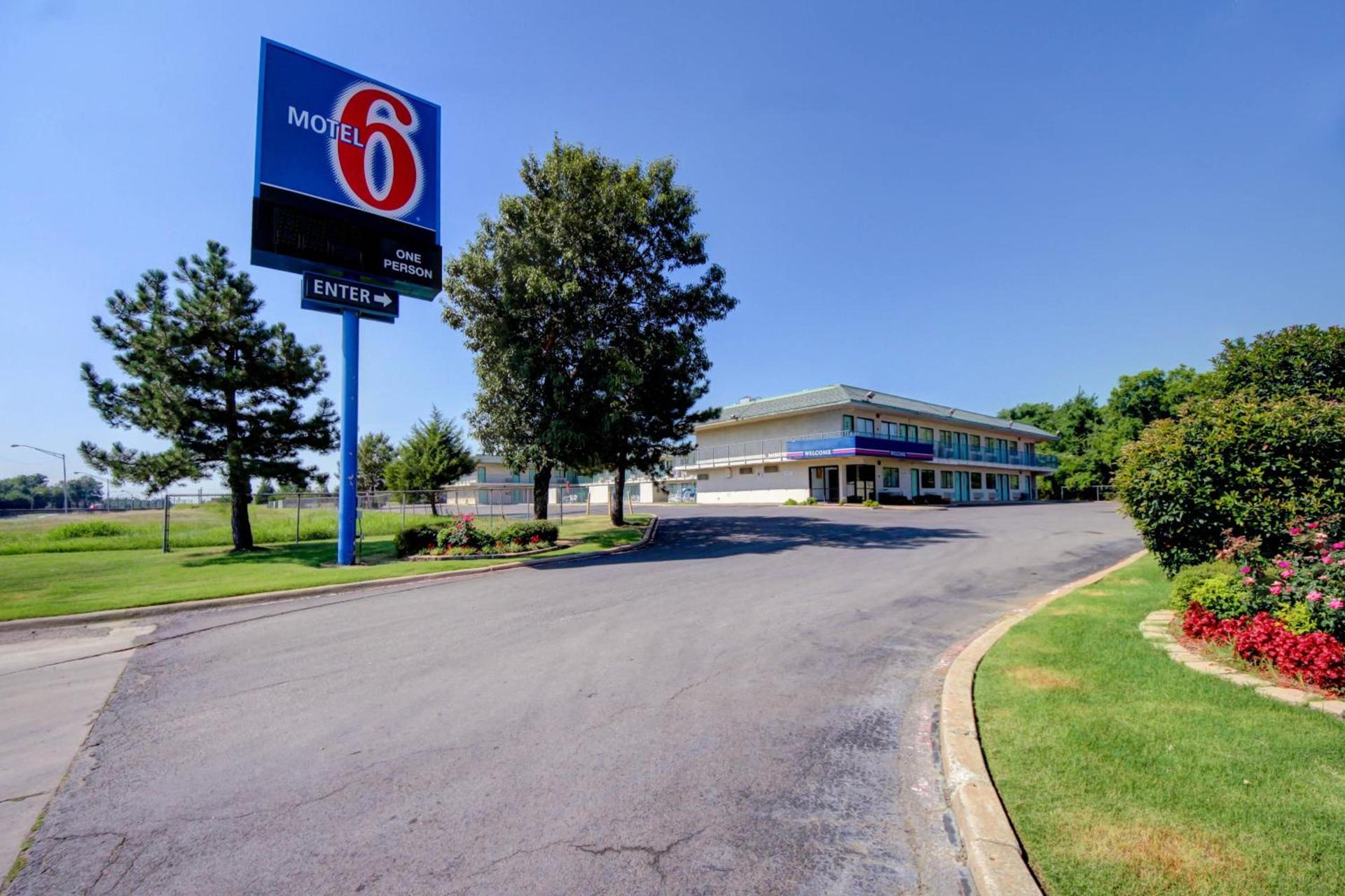 Avera Suites photo 2