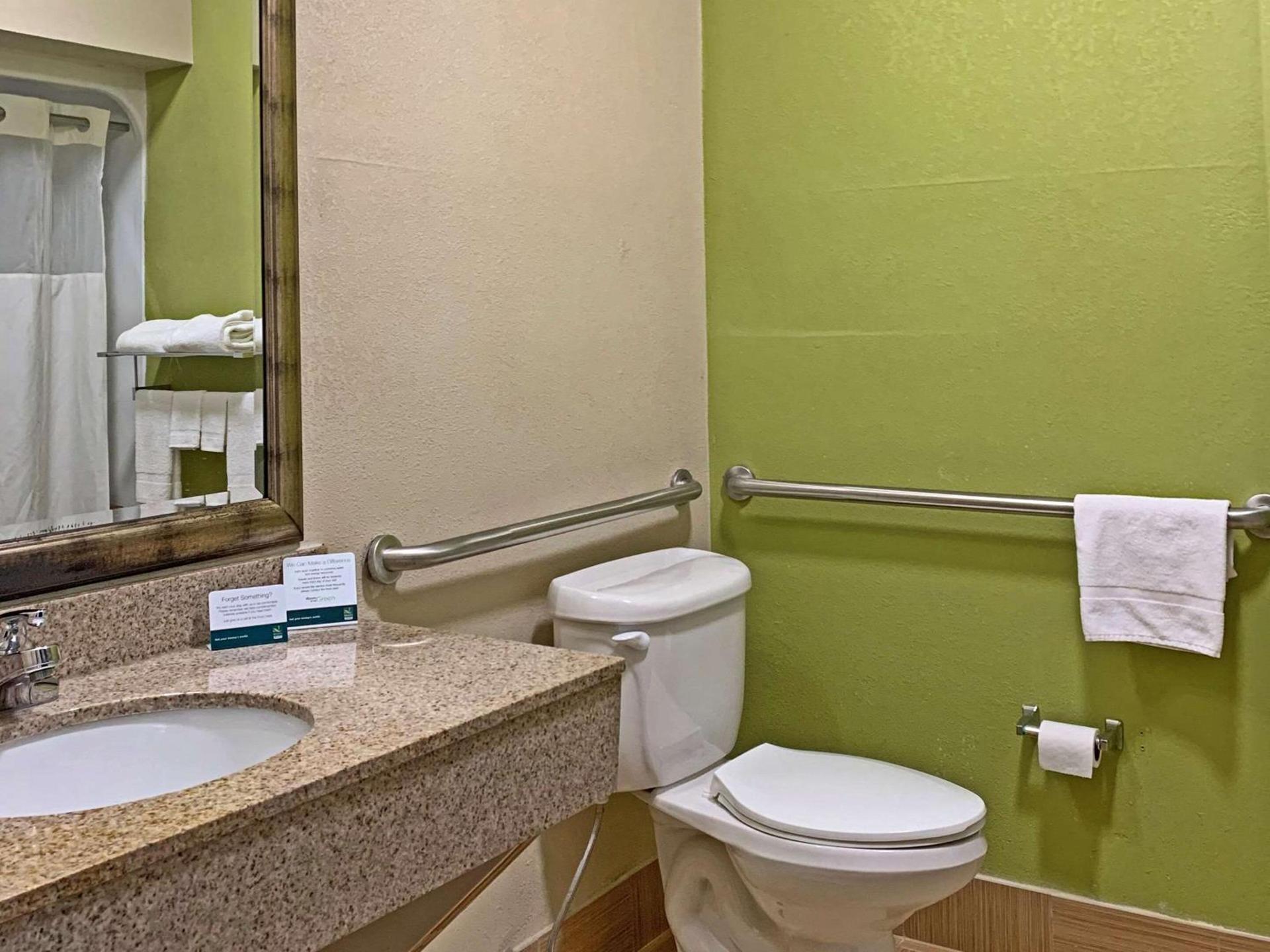 Quality Inn & Suites Quantico photo 14