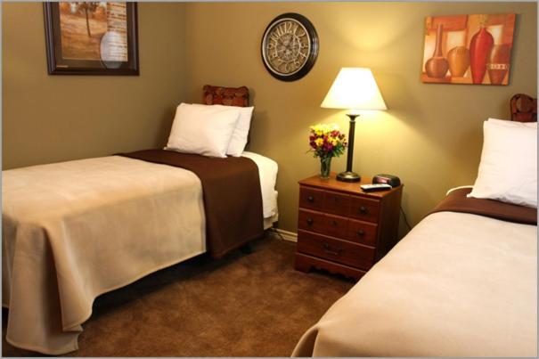 Eagle's Den Suites Cotulla a Travelodge by Wyndham photo 27