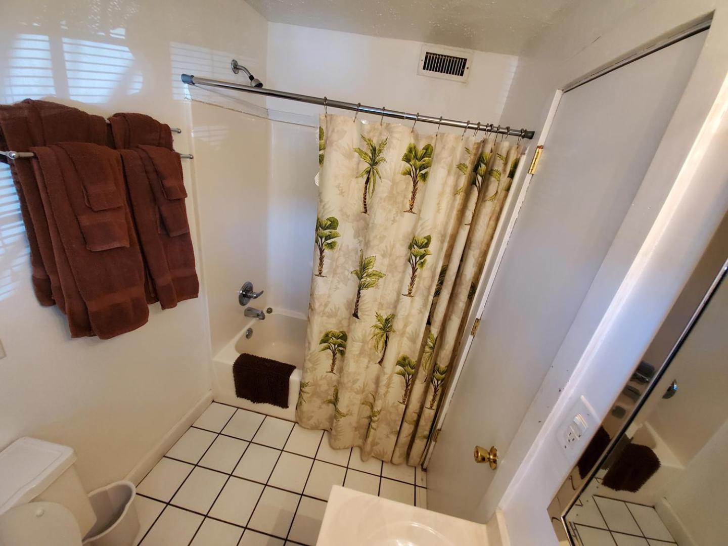 Atlantic Winds Condos photo 22