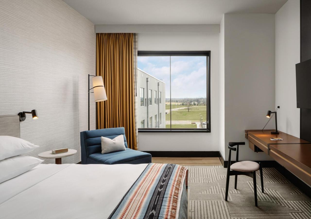 Hotel Tupelo, a Wyndham Hotel photo 10