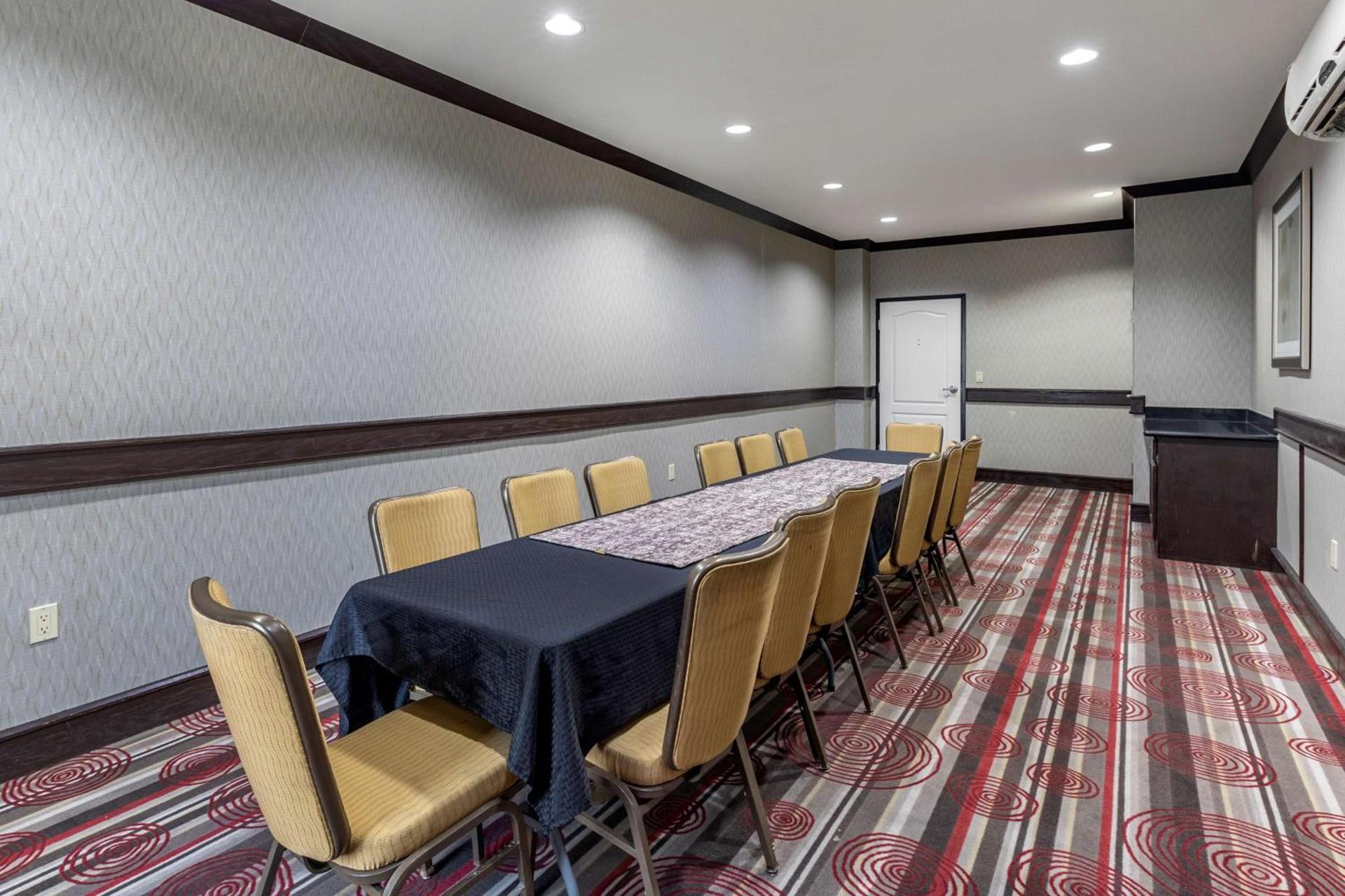 Best Western Plus DFW Airport West Euless photo 6