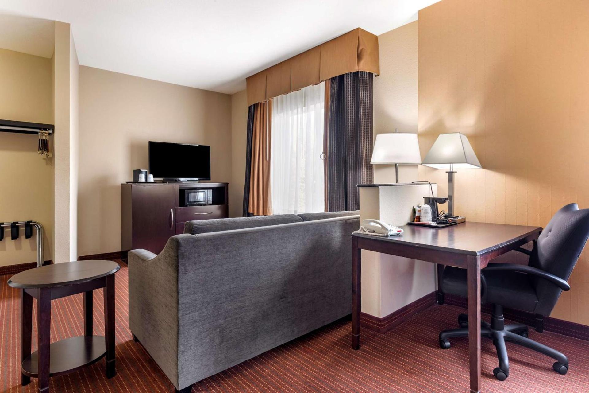 Best Western Plus DFW Airport West Euless photo 14